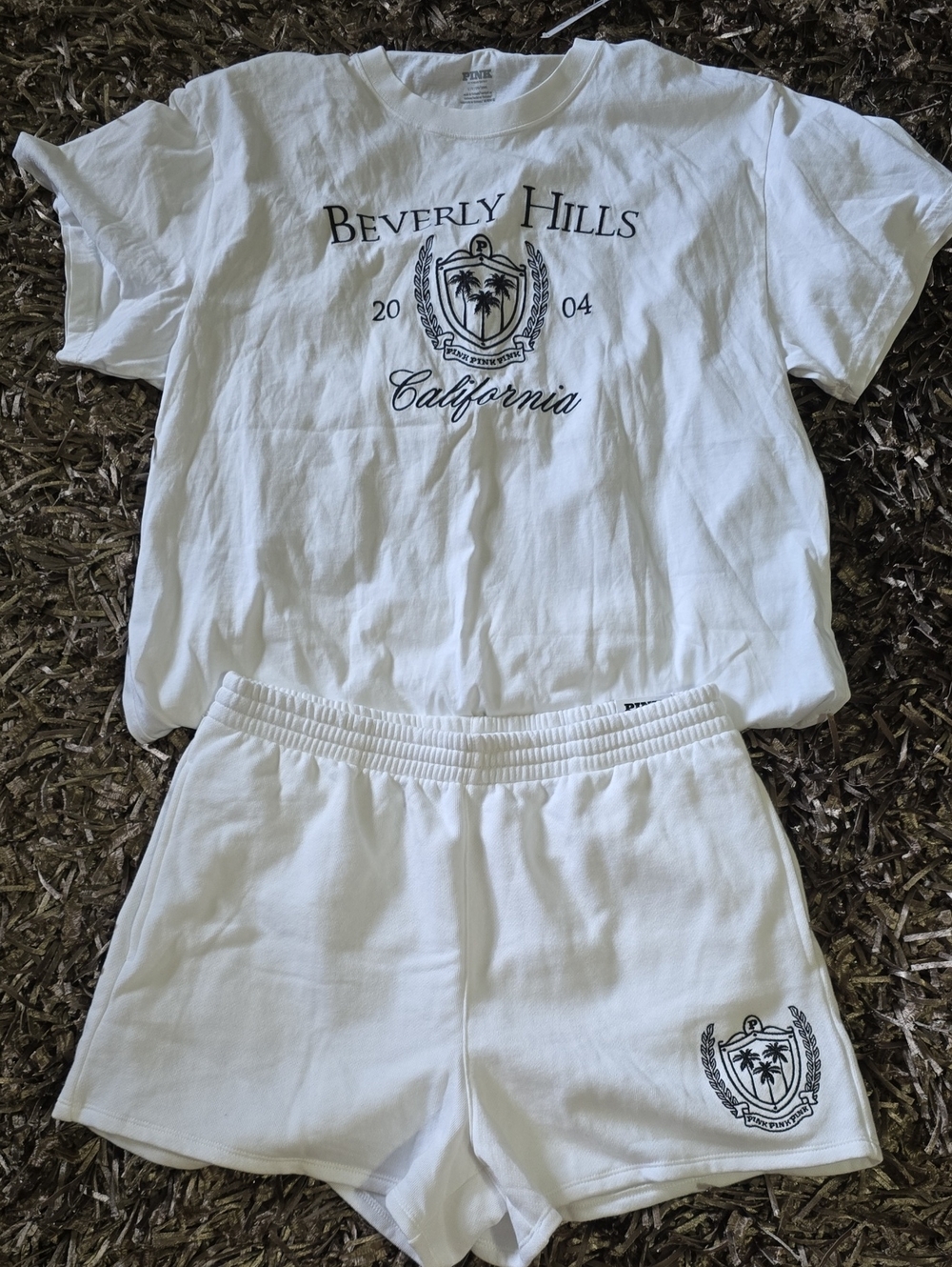PINK Victoria's Secret White Beverly Hills California Tee & Shorts Set NWT - Picture 1 of 4